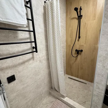 Park House Апартаменты *