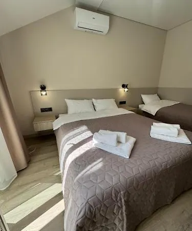 Park House Apartment *