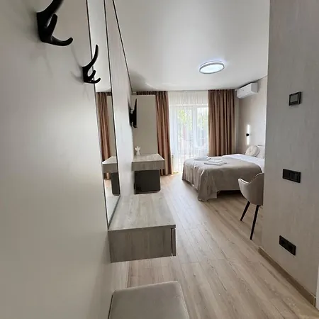 Апартаменты Park House *
