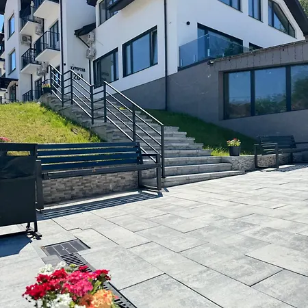 Апартаменты Park House Поляна
