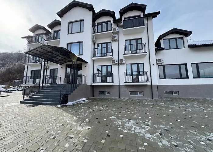 Park House 公寓 波利亚纳